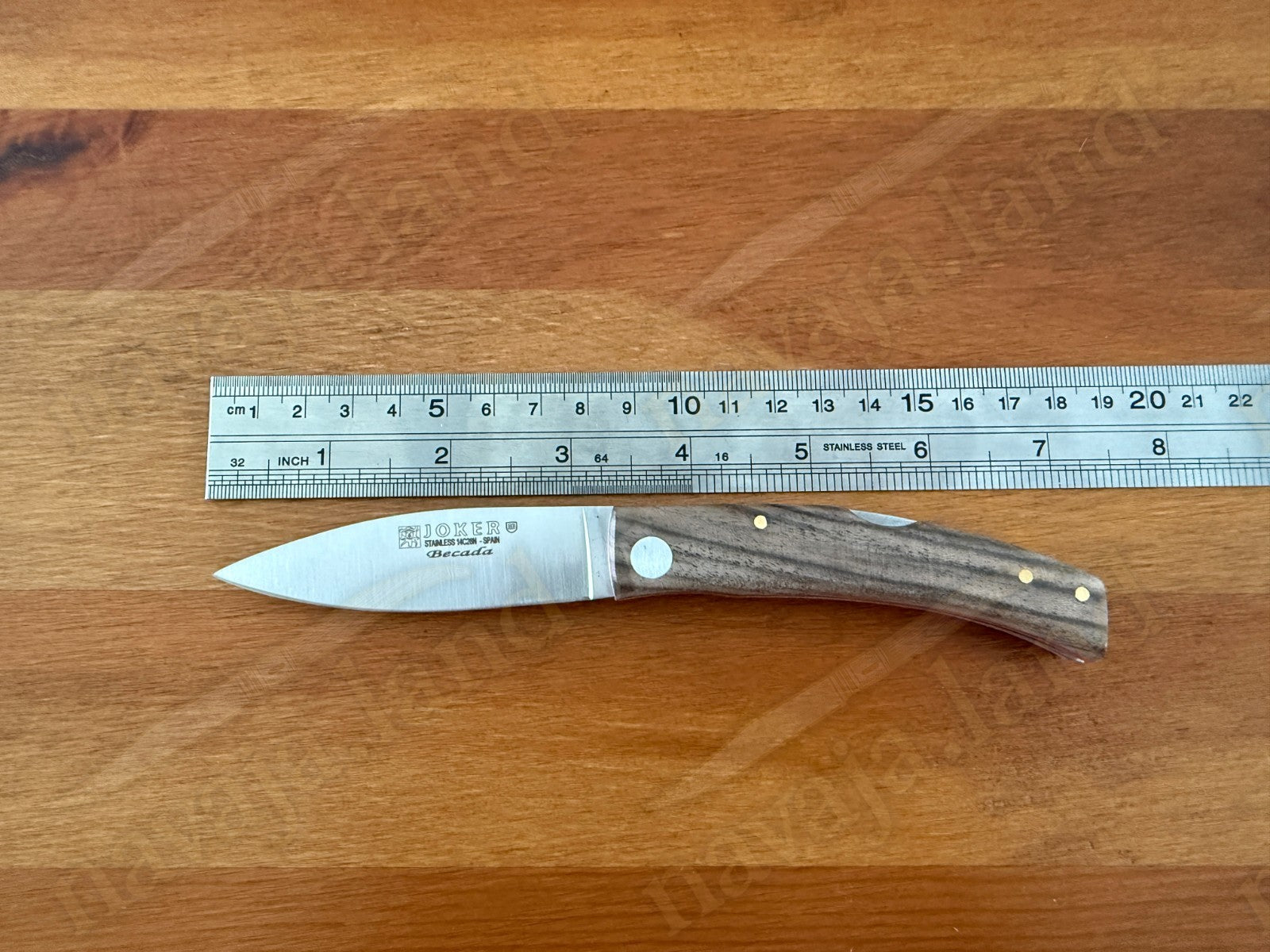 Joker BECADA Knife – 3.15” Sandvik 14C28N Blade | Walnut Handle | Red Liners
