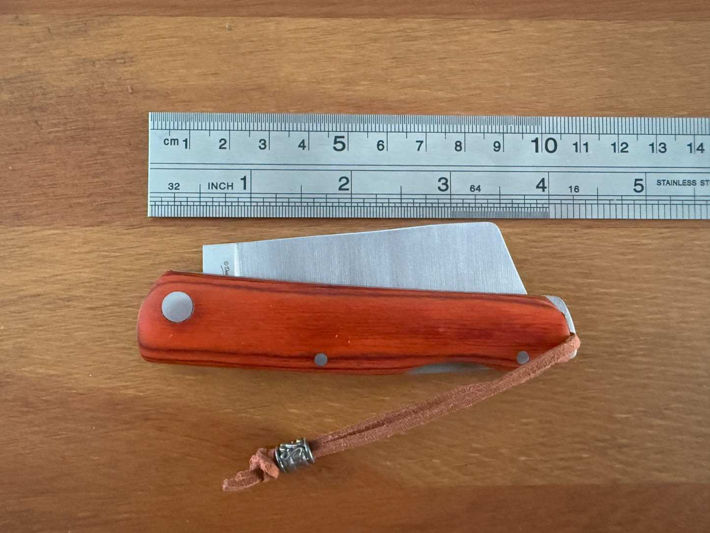 2.95" Cut Tip Navaja Pocket Knife Sailor / Marinera Red Wood Handle Lockback