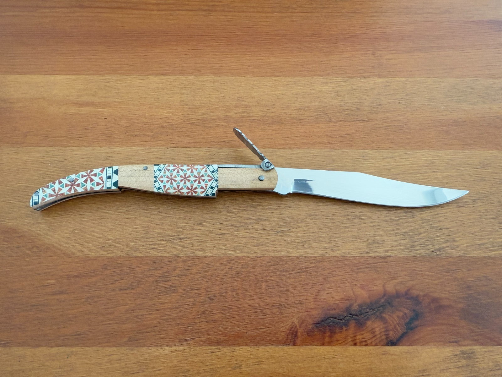 4.3" Arabian Style Spanish Navaja with Ratchet Pocket Knife Maple Wood Handle