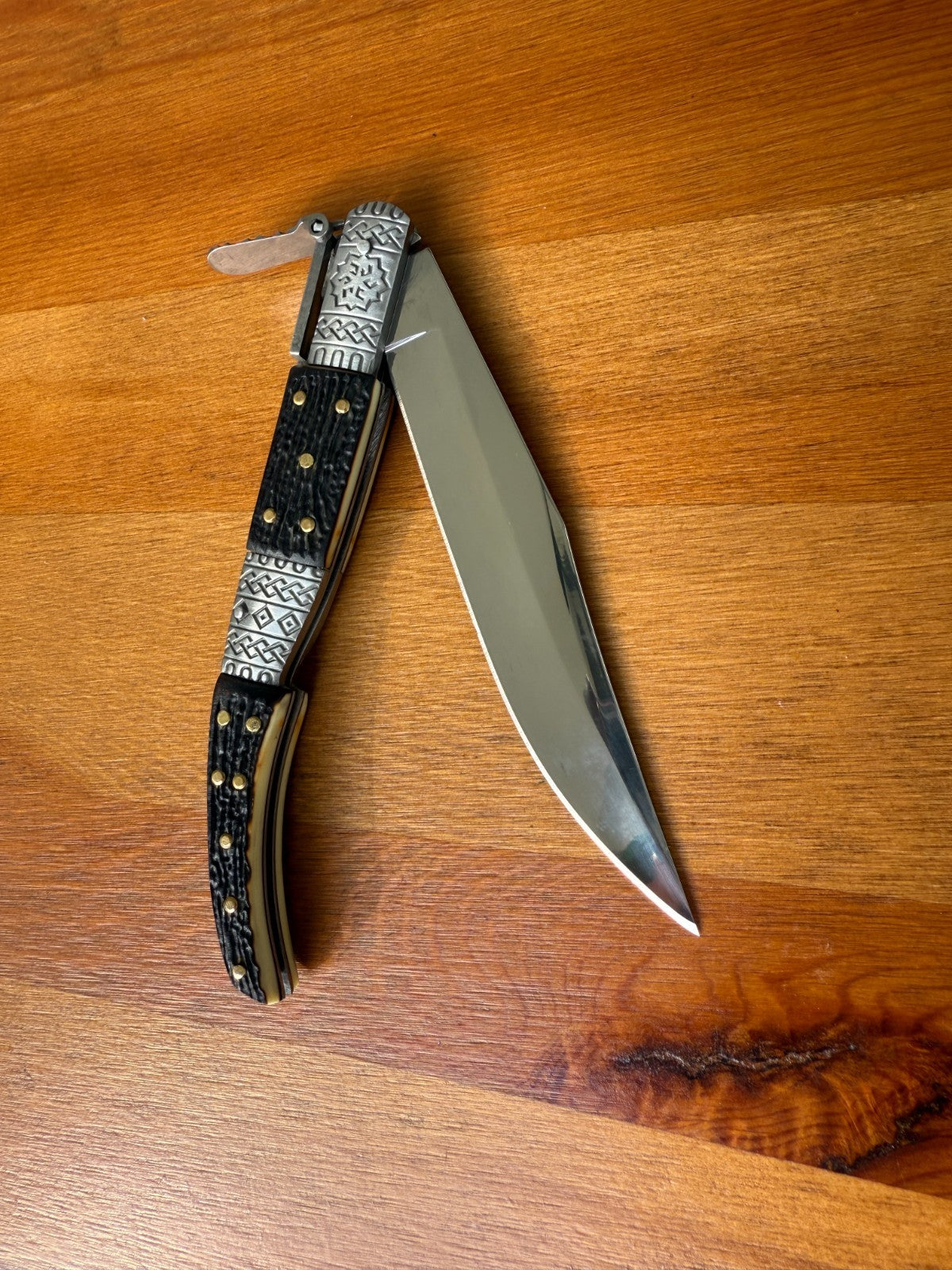 5.3" Blade Arabian Style Ratchet Navaja Knife Staghorn Imitation Ornamented