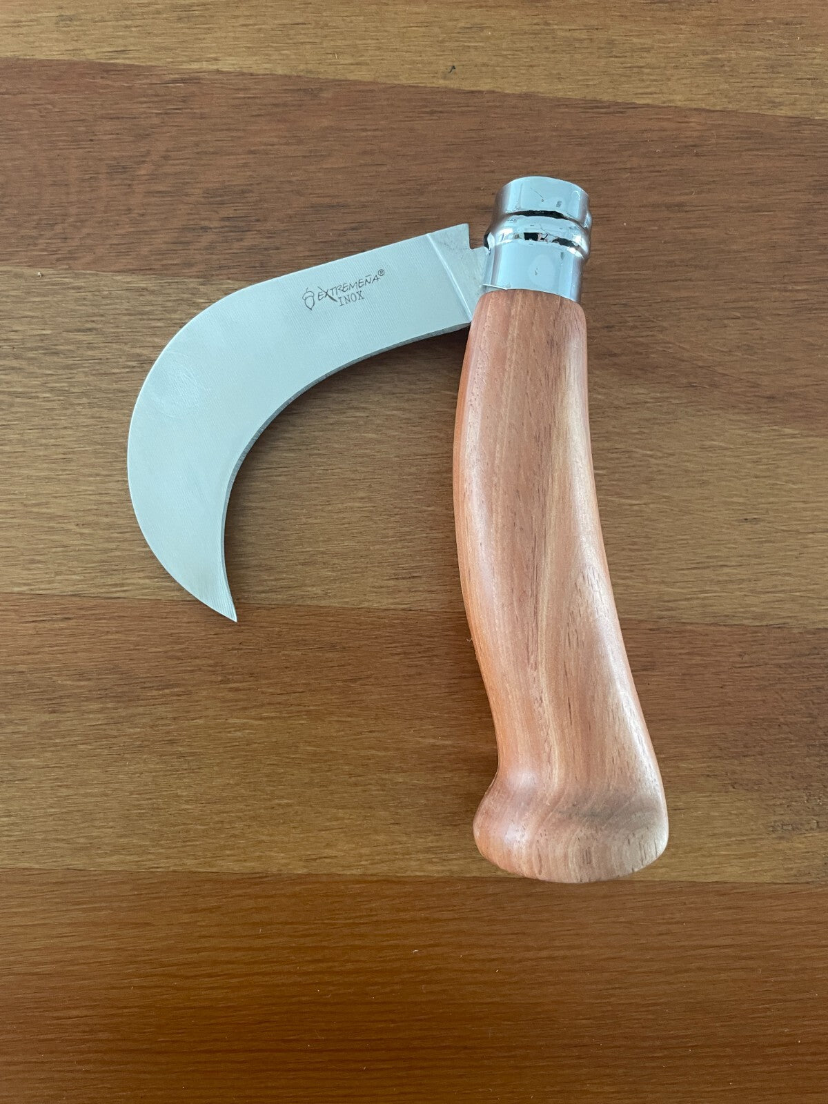 3.3" Hawkbill Tranchete Pocket Knife Extremeña Wood Handle Girolock and Sheath