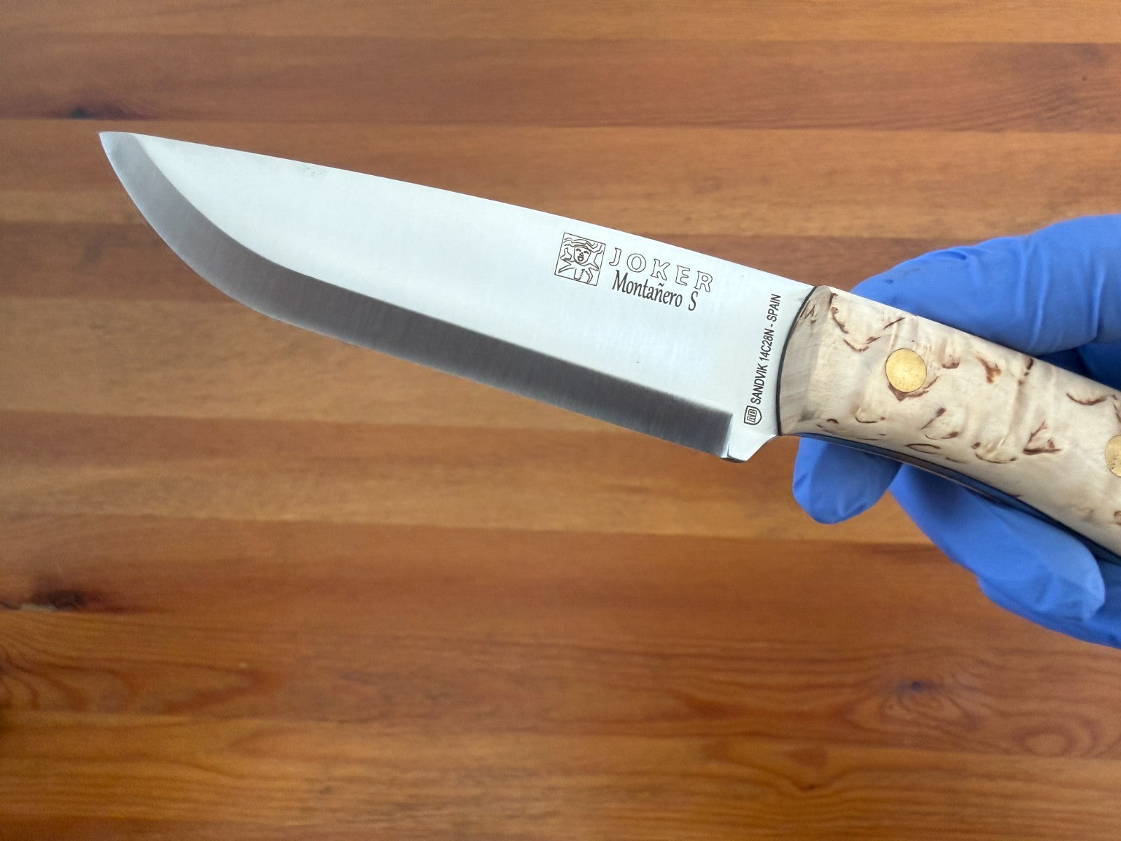Joker Montañero Fixed Knife 4.3" Sandvik 14C28N Steel Curly Birch Handle Spain