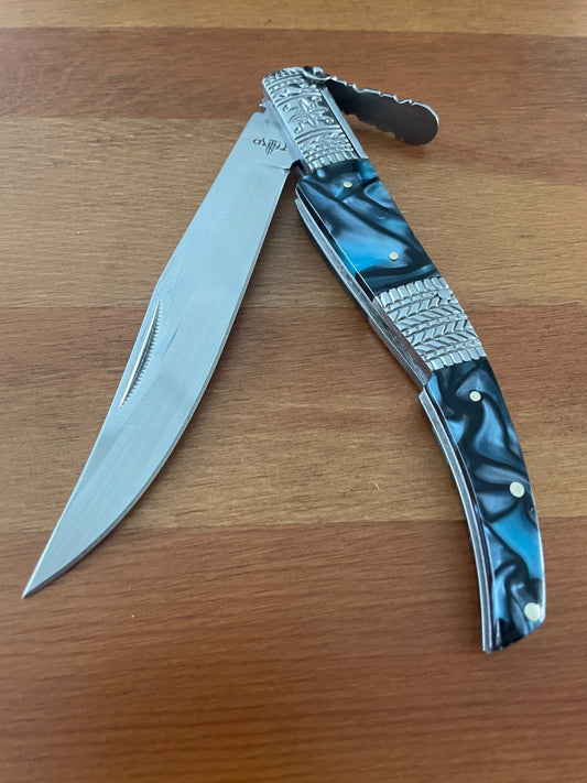 5.1" Arabian Style Navaja with Ratchet Pocket Knife Blue Acrylic Scales - Spain