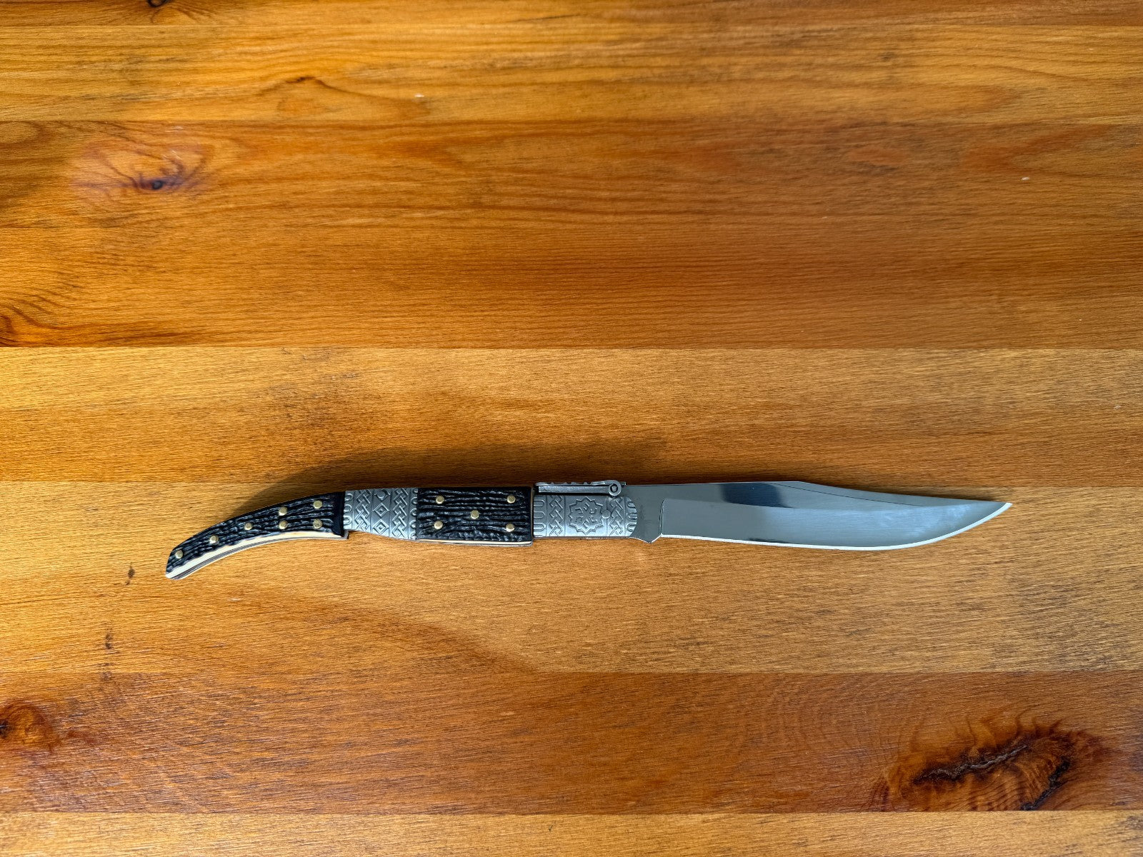 5.3" Blade Arabian Style Ratchet Navaja Knife Staghorn Imitation Ornamented