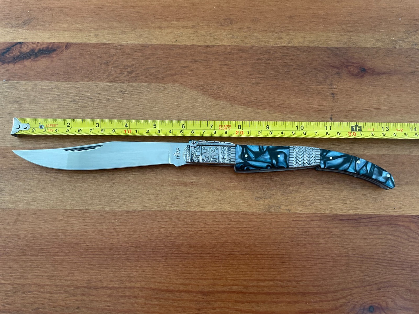 5.9" Arabian Style Navaja with Ratchet Pocket Knife Blue Acrylic & Steel Handle