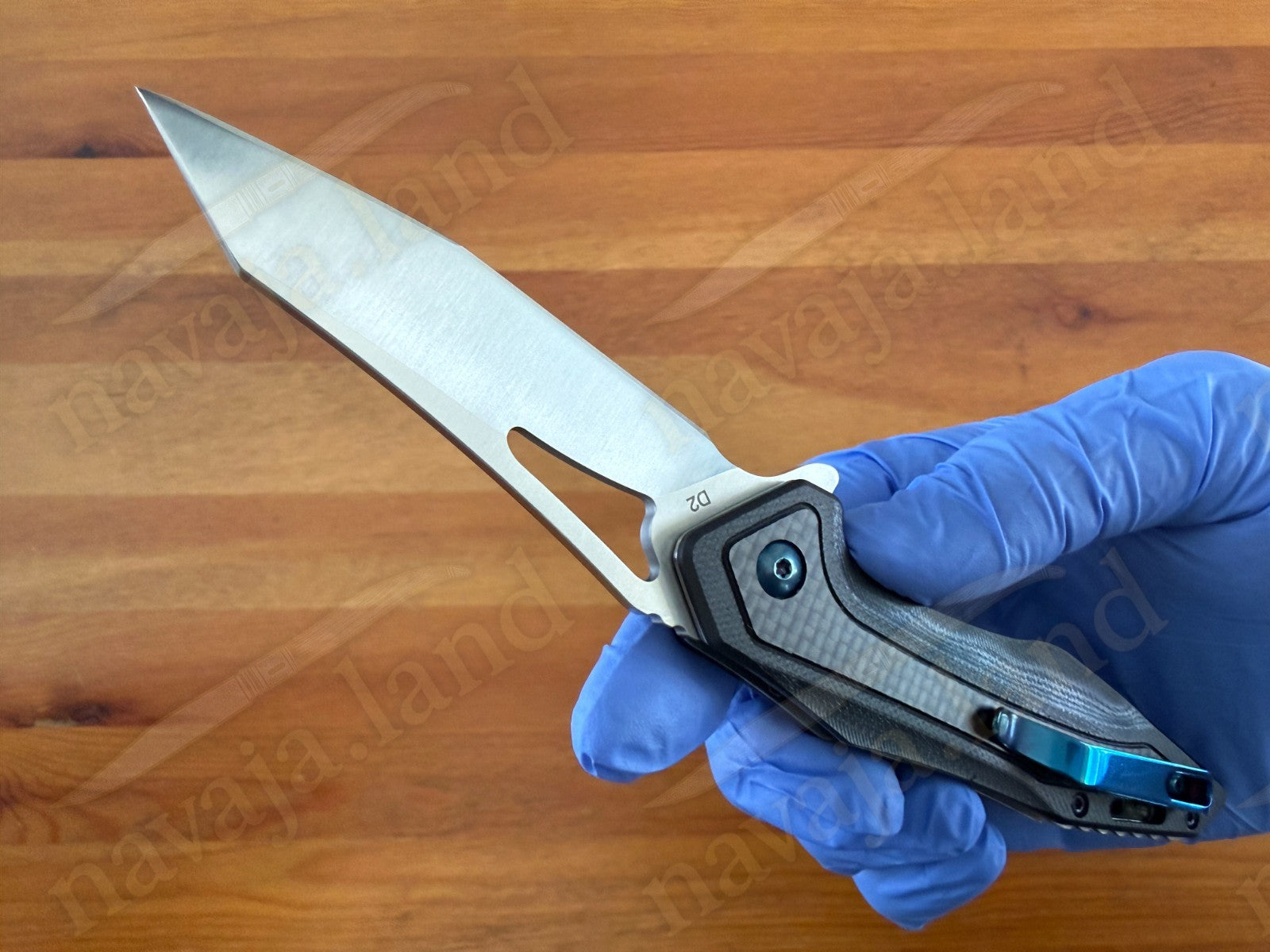 Folding Knife Carbon Fiber & G10 Handle - D2 Steel - 3.1" Blade Presentation Box