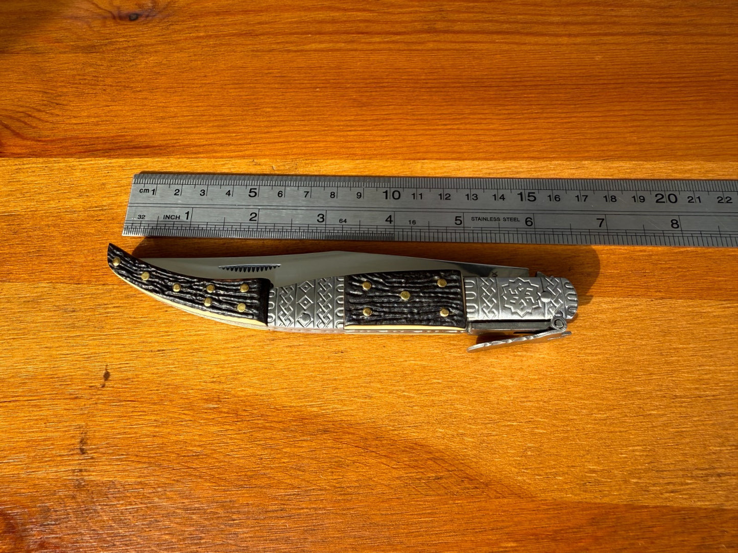5.3" Blade Arabian Style Ratchet Navaja Knife Staghorn Imitation Ornamented