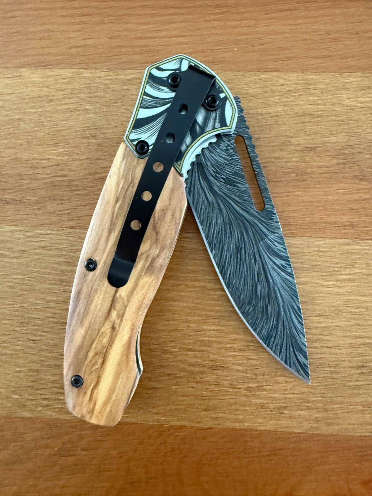 3.4" 420 Stain Steel Blade Folding Knife Pocket Clip Olive Wood 3D Engraving