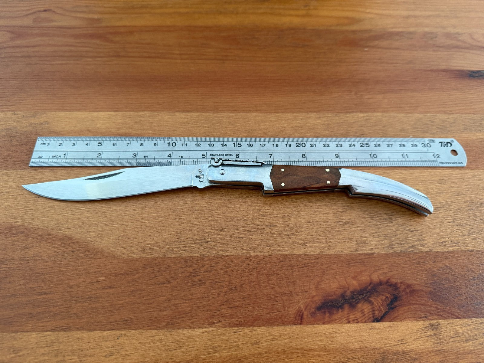 5.1" Arabian Style Navaja with Ratchet Pocket Knife Olive Wood and Steel Handle