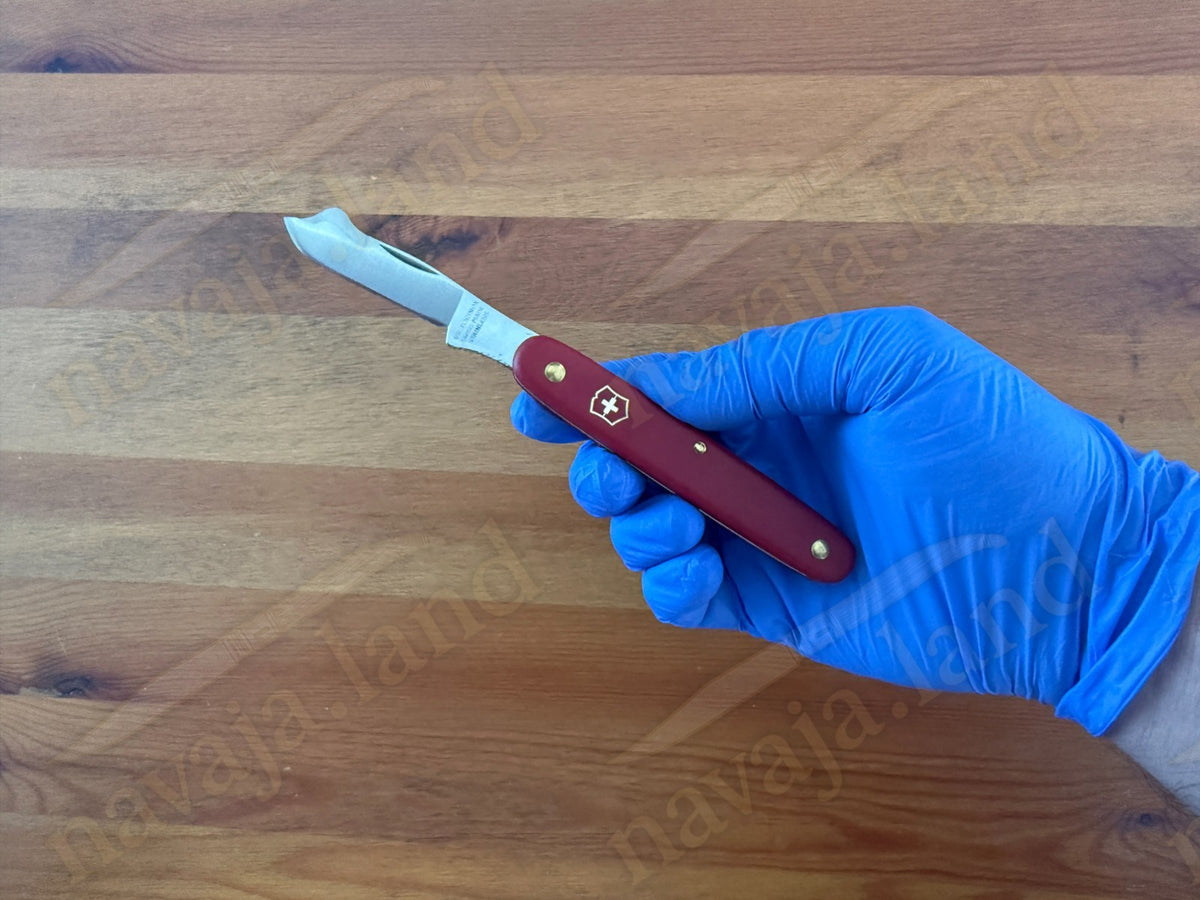 Victorinox Budding Knife Combi S Swiss Made Stainless Steel Blade Bark Lifter