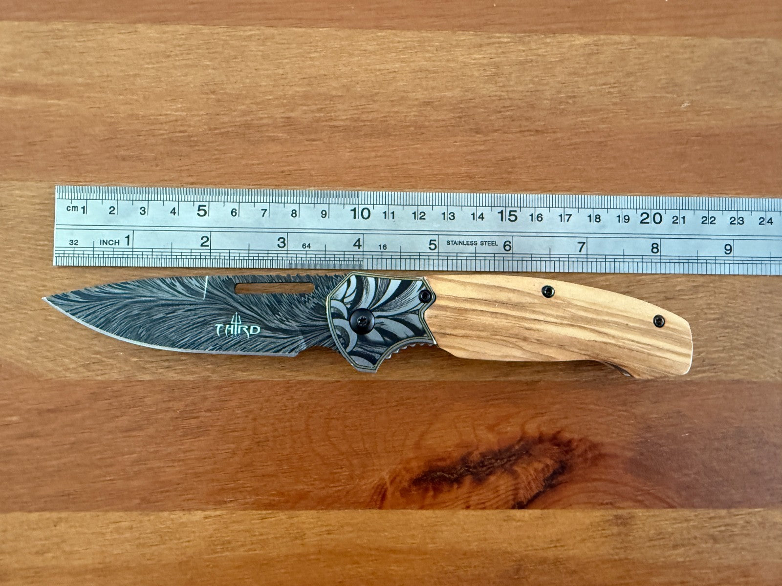 3.4" 420 Stain Steel Blade Folding Knife Pocket Clip Olive Wood 3D Engraving