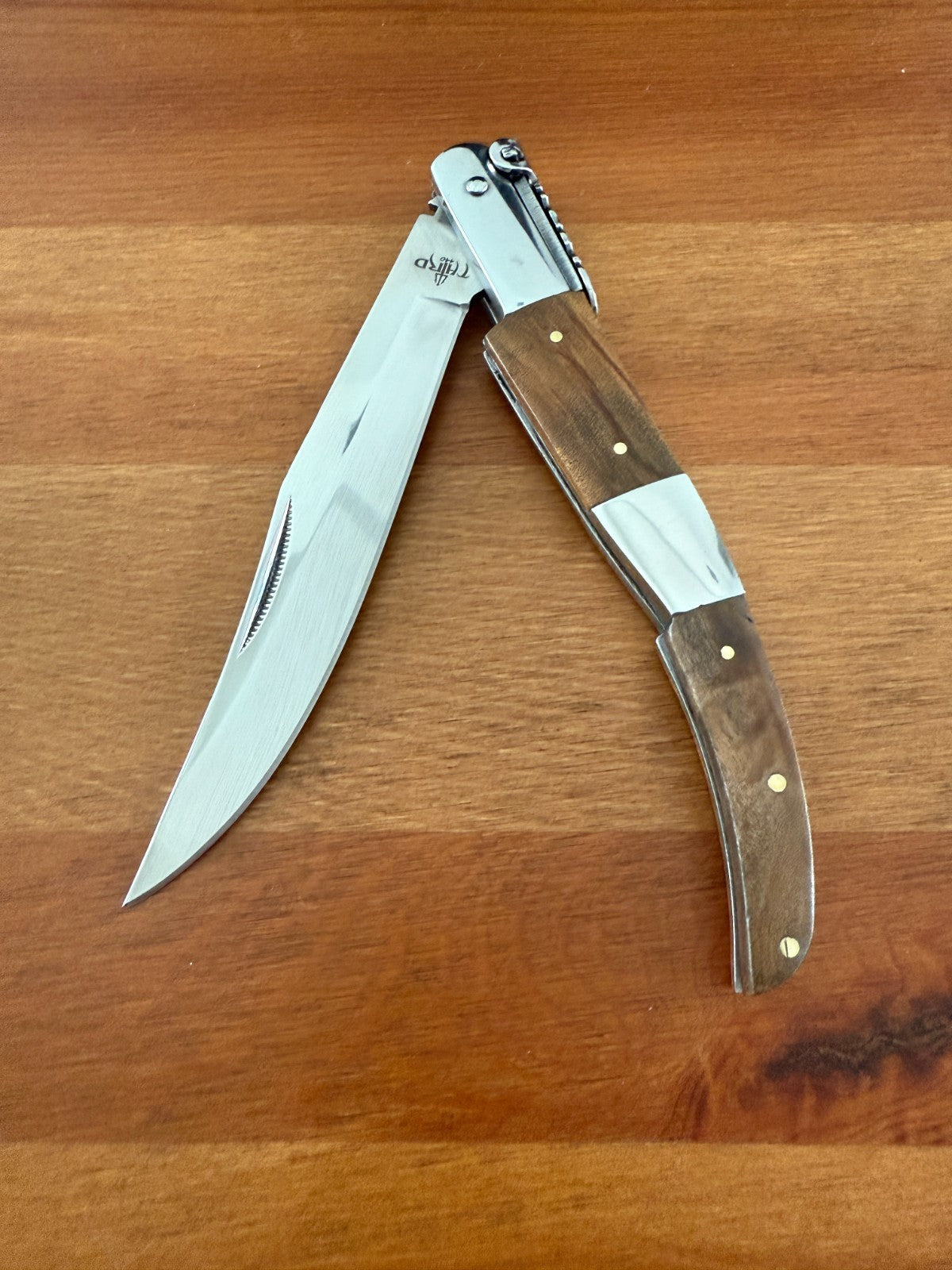 5.1" Arabian Style Navaja with Ratchet Pocket Knife Olive Wood and Steel Handle