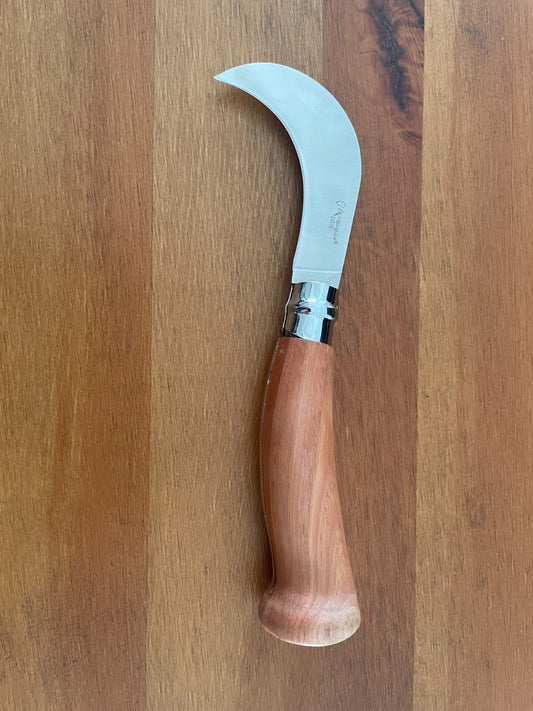 3.3" Hawkbill Tranchete Pocket Knife Extremeña Wood Handle Girolock and Sheath