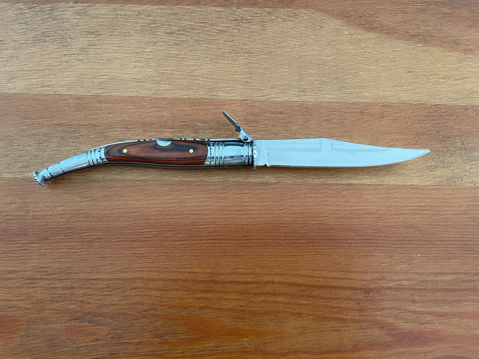 4.13” Spanish Navaja Serrana Folding Pocket Knife Red Stamina Wood Handle