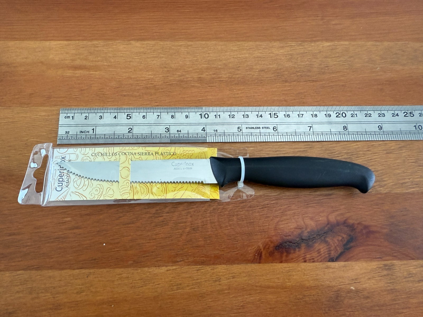 Cuperinox Kitchen Knife 4 in Serrated Blade with Plastic Handle From Spain