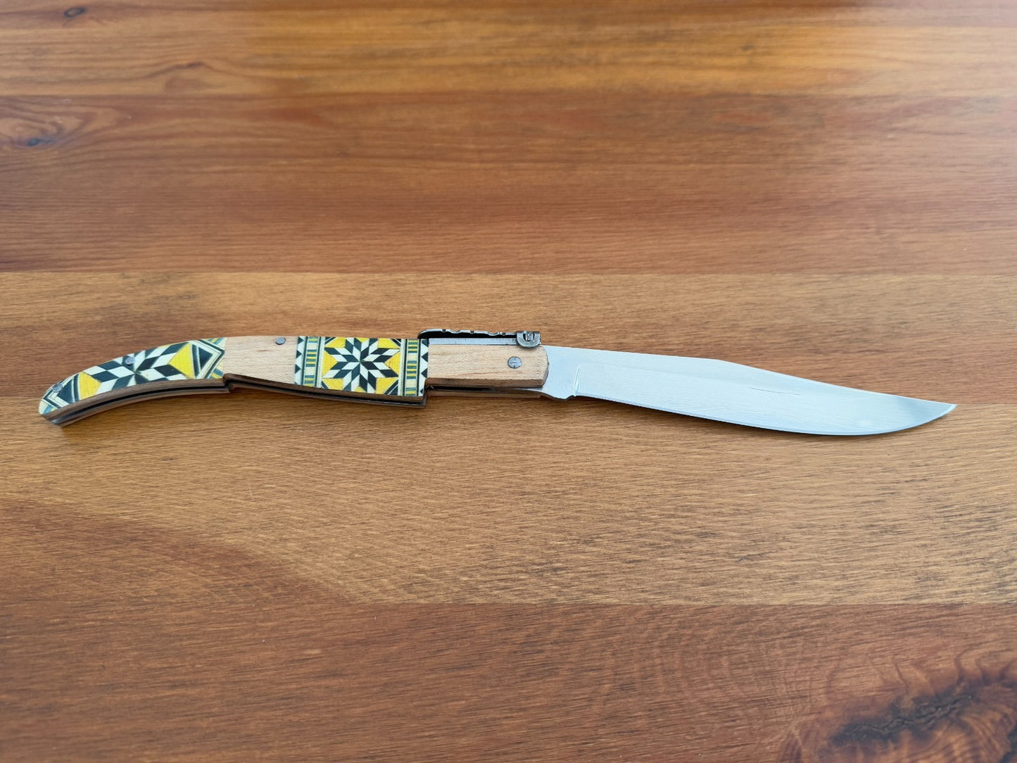 5" Arabian Style Spanish Navaja with Ratchet Pocket Knife Maple Wood Handle