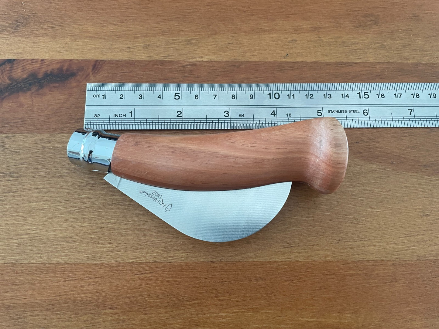 3.3" Hawkbill Tranchete Pocket Knife Extremeña Wood Handle Girolock and Sheath