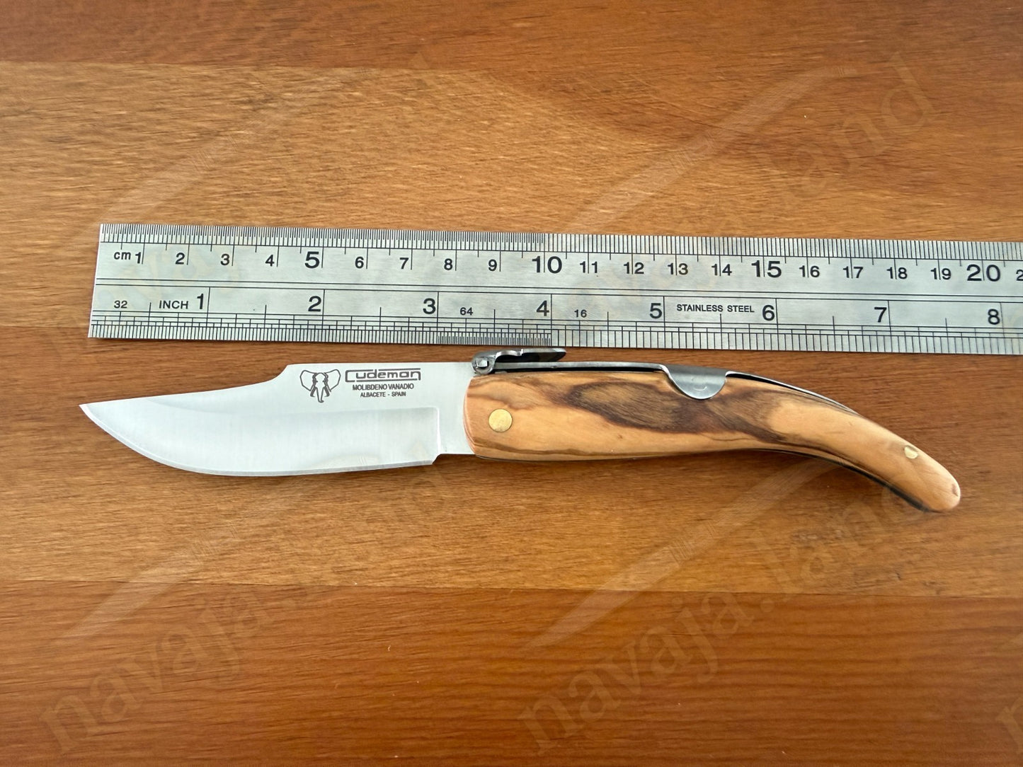 Cudeman Albaceteña 380-L Folding Knife – Olive Wood Handle | Molybdenum Vanadium