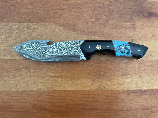 4.7 in. Damascus Steel Handmade Skinner Knife Bullhorn / Leather Sheath