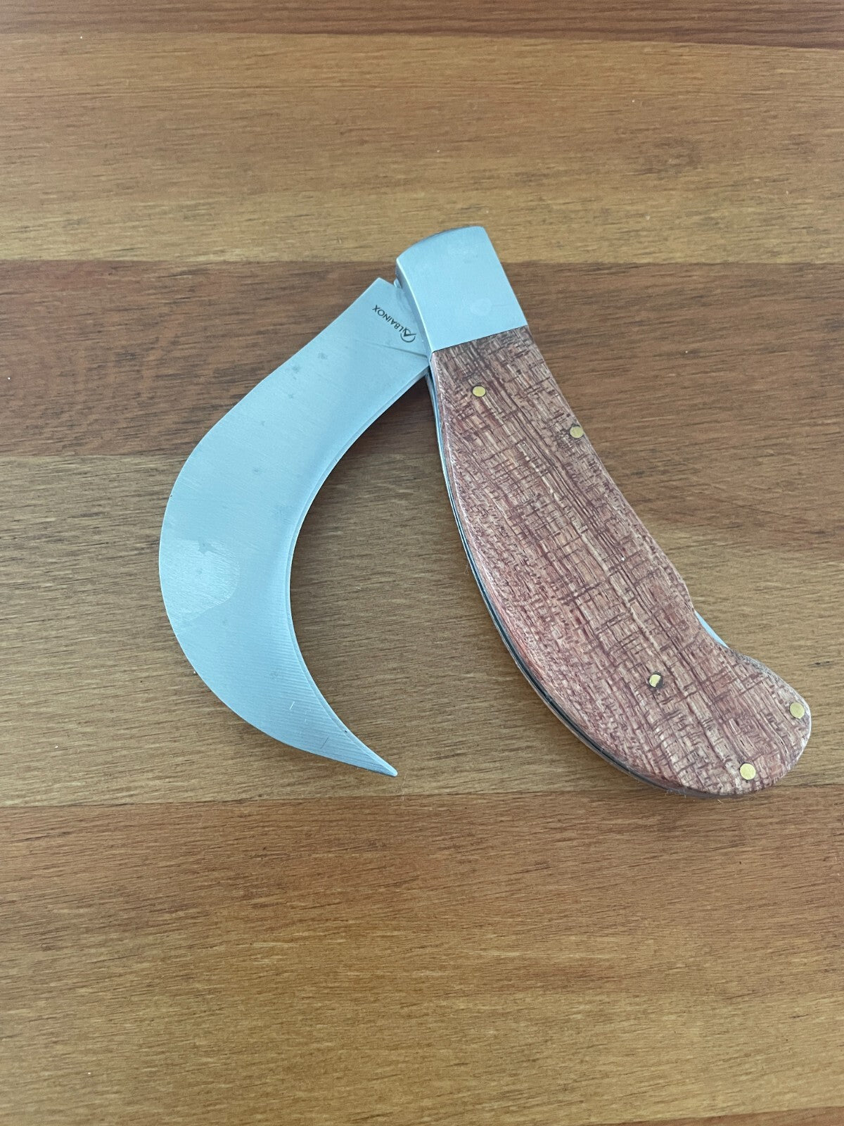 3.14" Hawkbill Tranchete Pocket Knife Wood Handle with Lockback From Spain