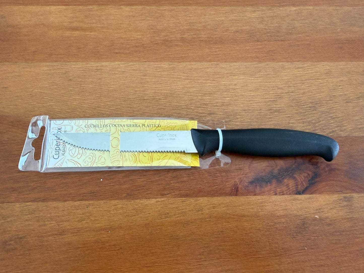 Cuperinox Kitchen Knife 4 in Serrated Blade with Plastic Handle From Spain