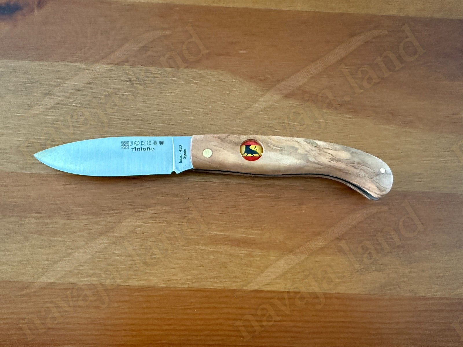 3.14” Joker Antaño Camping Folding Knife (Olive Wood Handle - Spanish Flag)