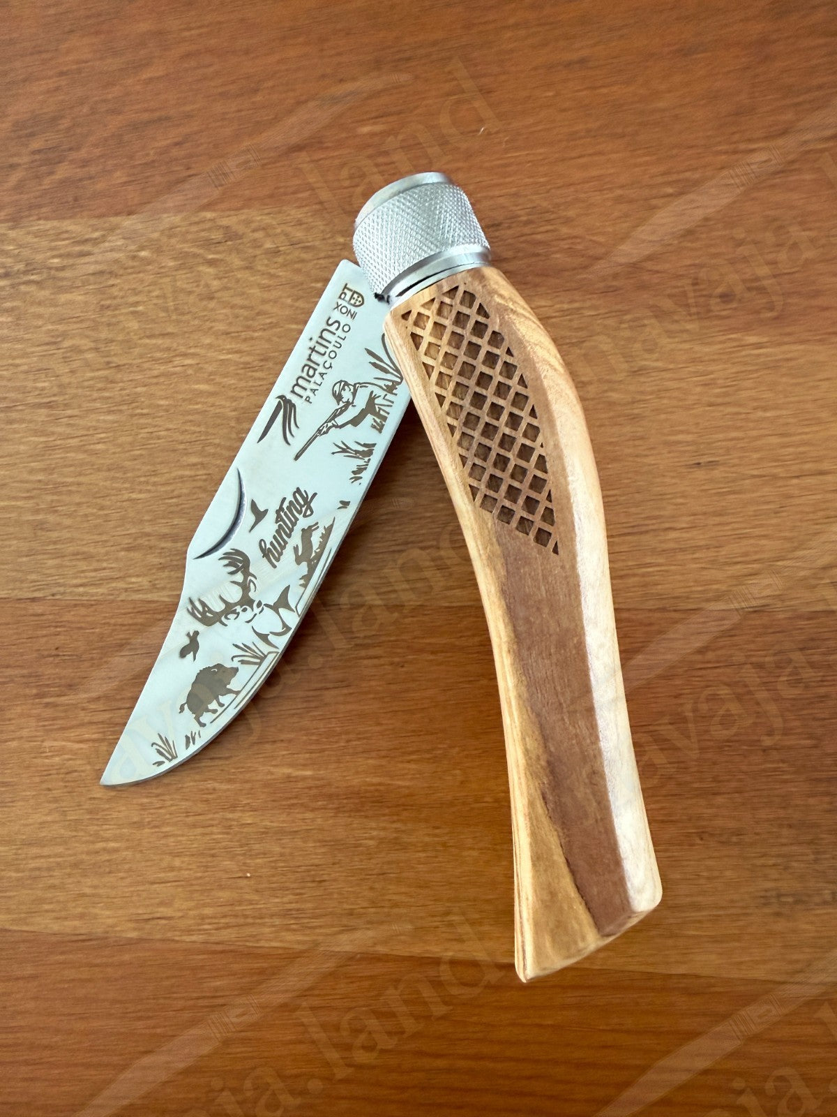 Martins Hunting Caza Folding Knife – 420 Steel 3.5" -Olive Wood Handle Giroblock
