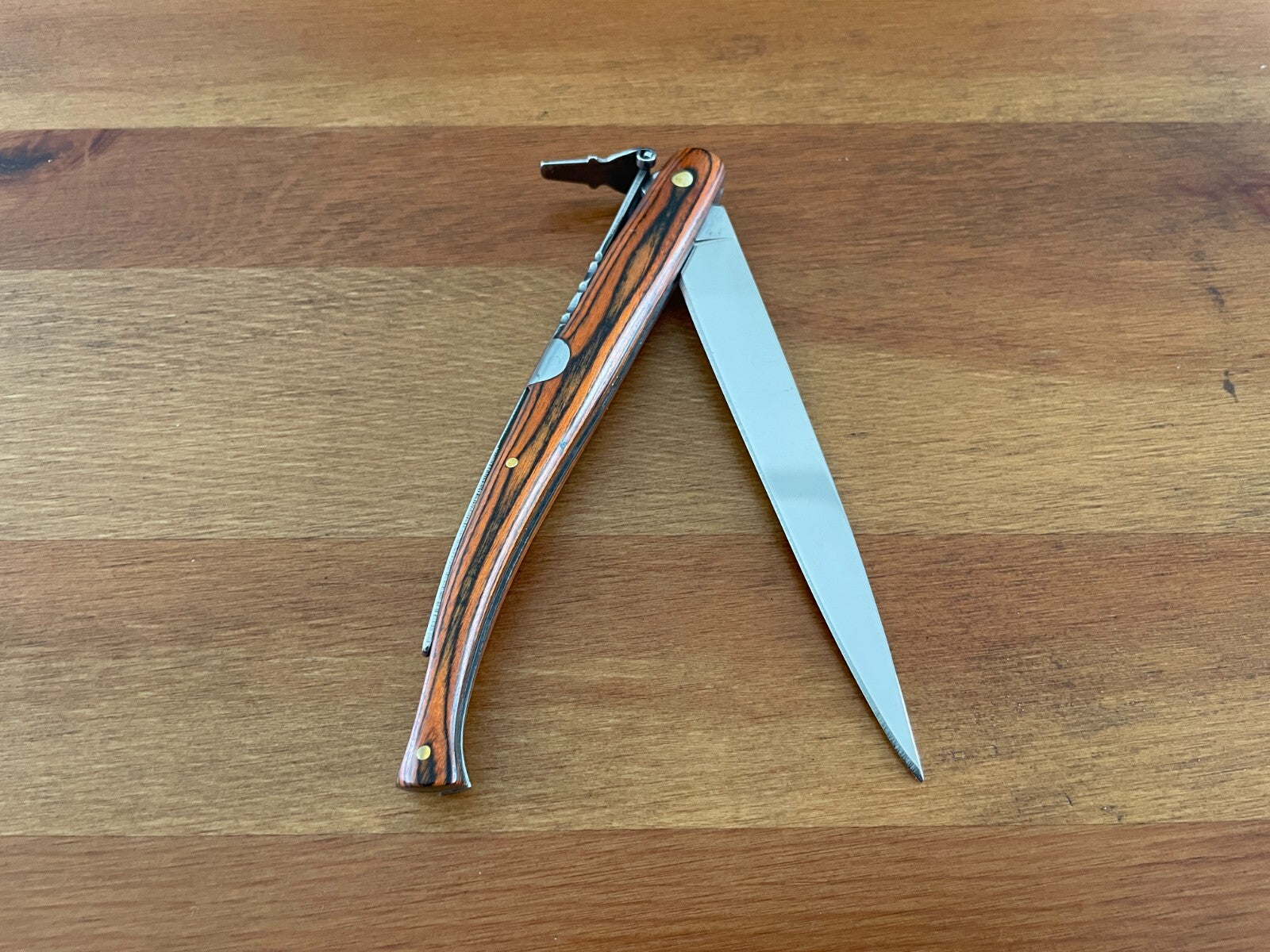 4.7 in. Estilete Spanish Navaja Pocket Knife Red Stamina Wood Handle