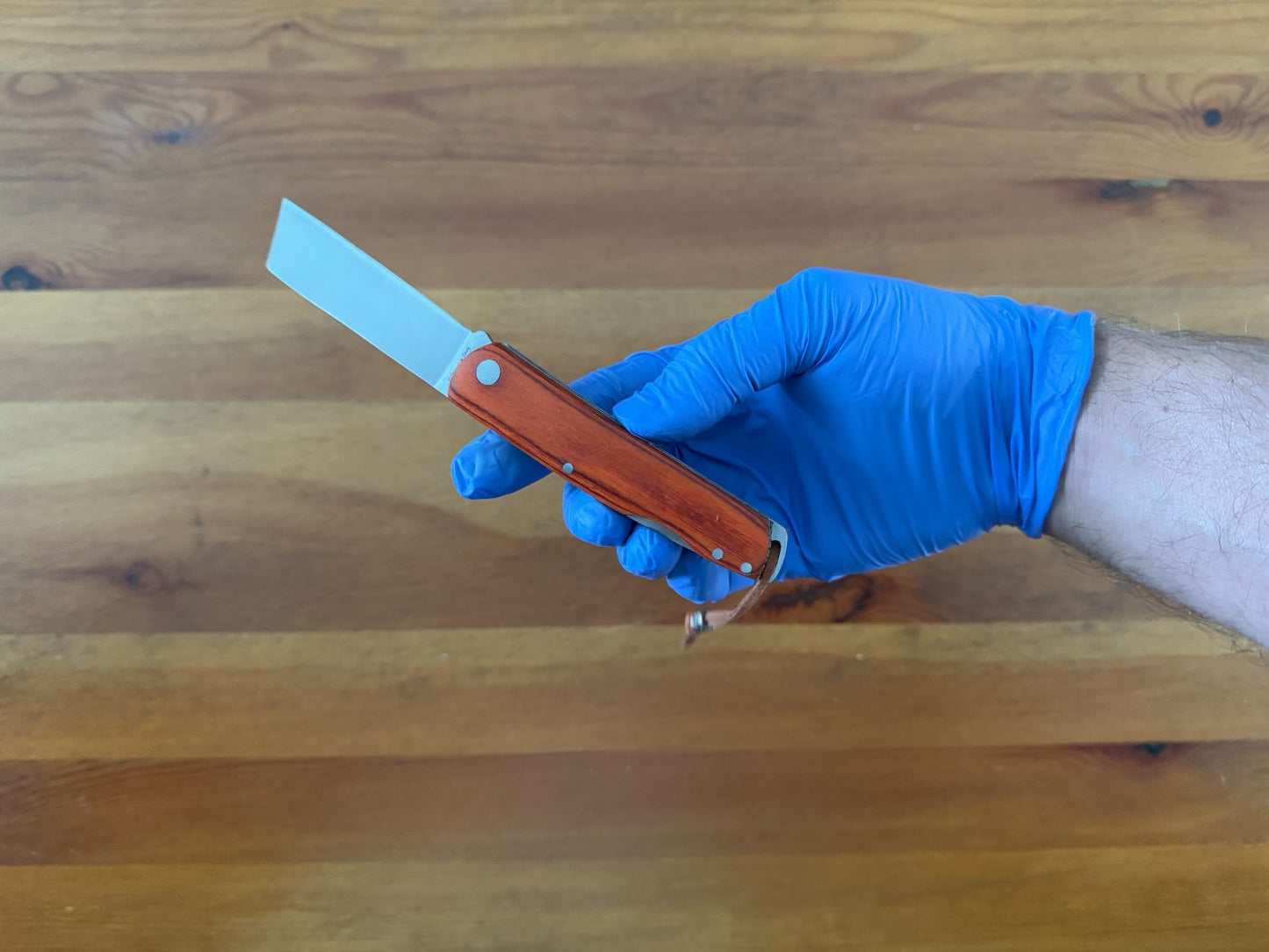 2.95" Cut Tip Navaja Pocket Knife Sailor / Marinera Red Wood Handle Lockback