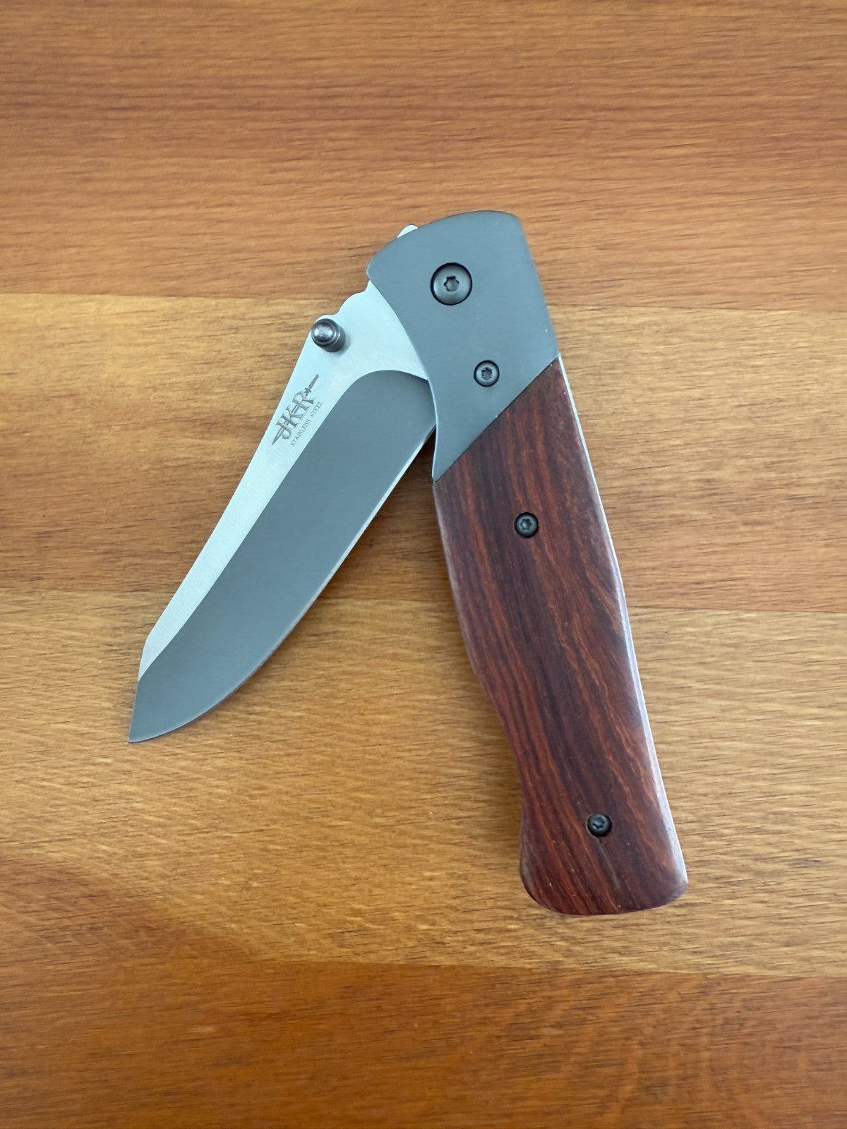 Folding Knife 8.5 cm (3.3 in) Titanium Coated Blade Wood Handle Liner Lock