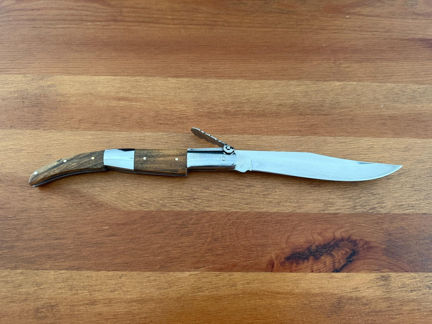 5.1" Arabian Style Navaja with Ratchet Pocket Knife Olive Wood and Steel Handle