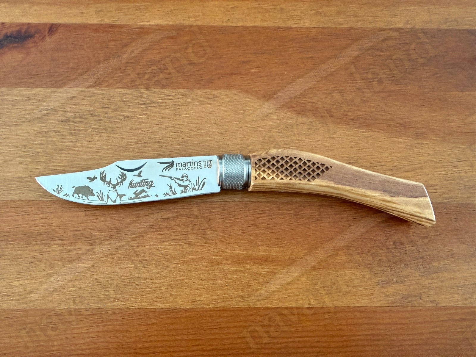 Martins Hunting Caza Folding Knife – 420 Steel 3.5" -Olive Wood Handle Giroblock