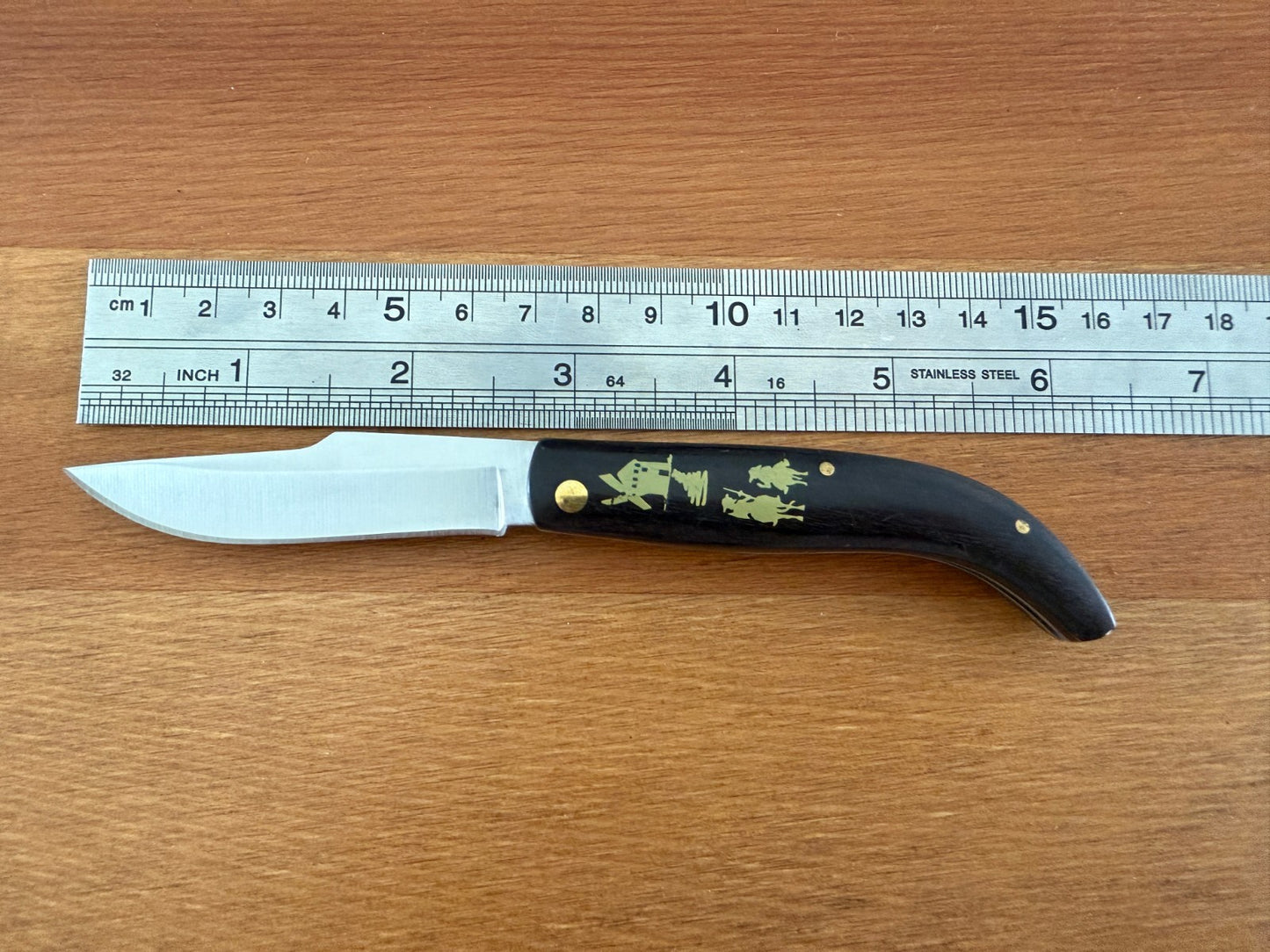 2.76" 440 Stainless Steel Blade Pocket Knife Dark Wooden Handles Don Quijote