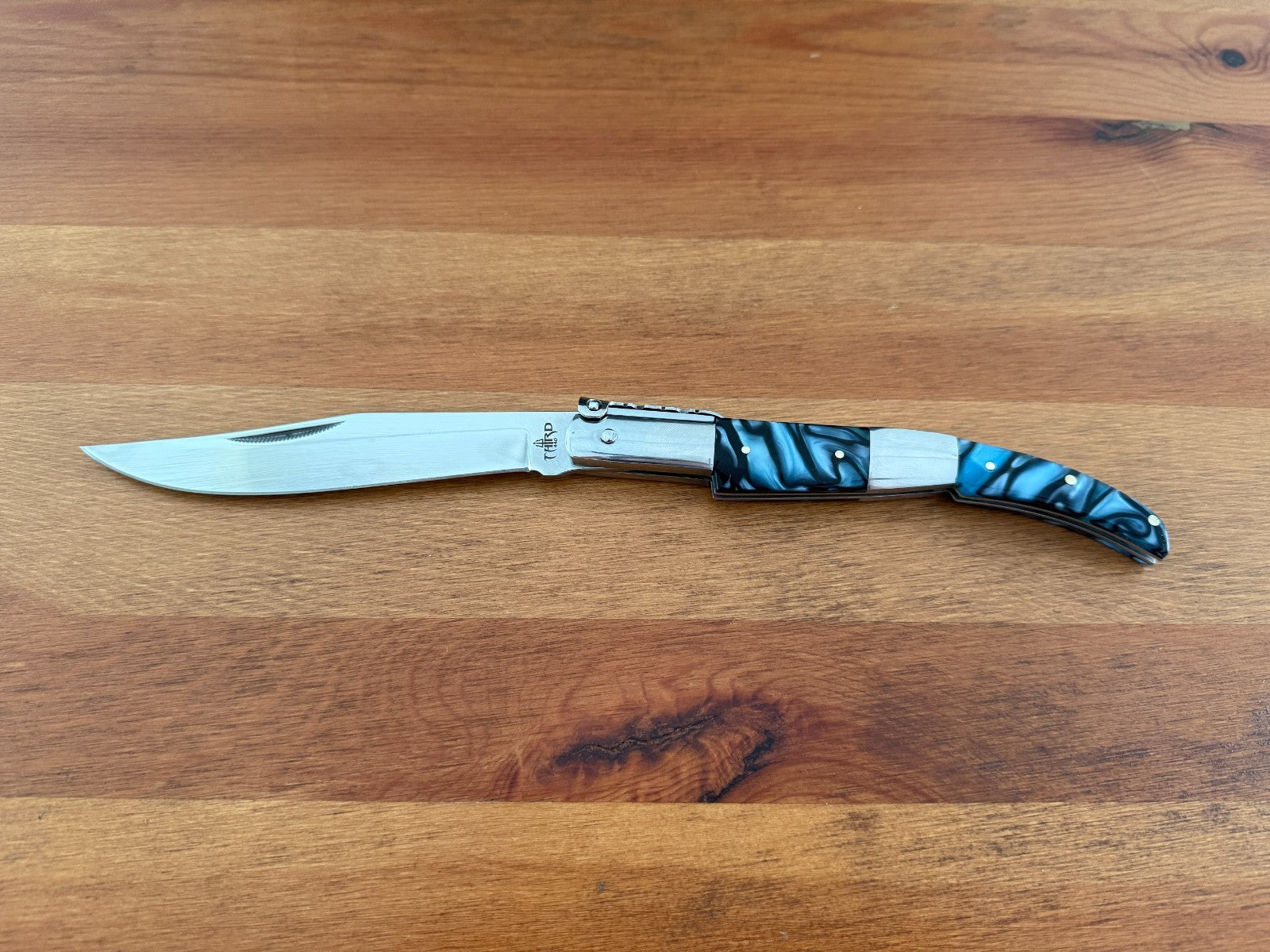 5.1" Arabian Style Navaja with Ratchet Pocket Knife Blue Acrylic Scales - Spain