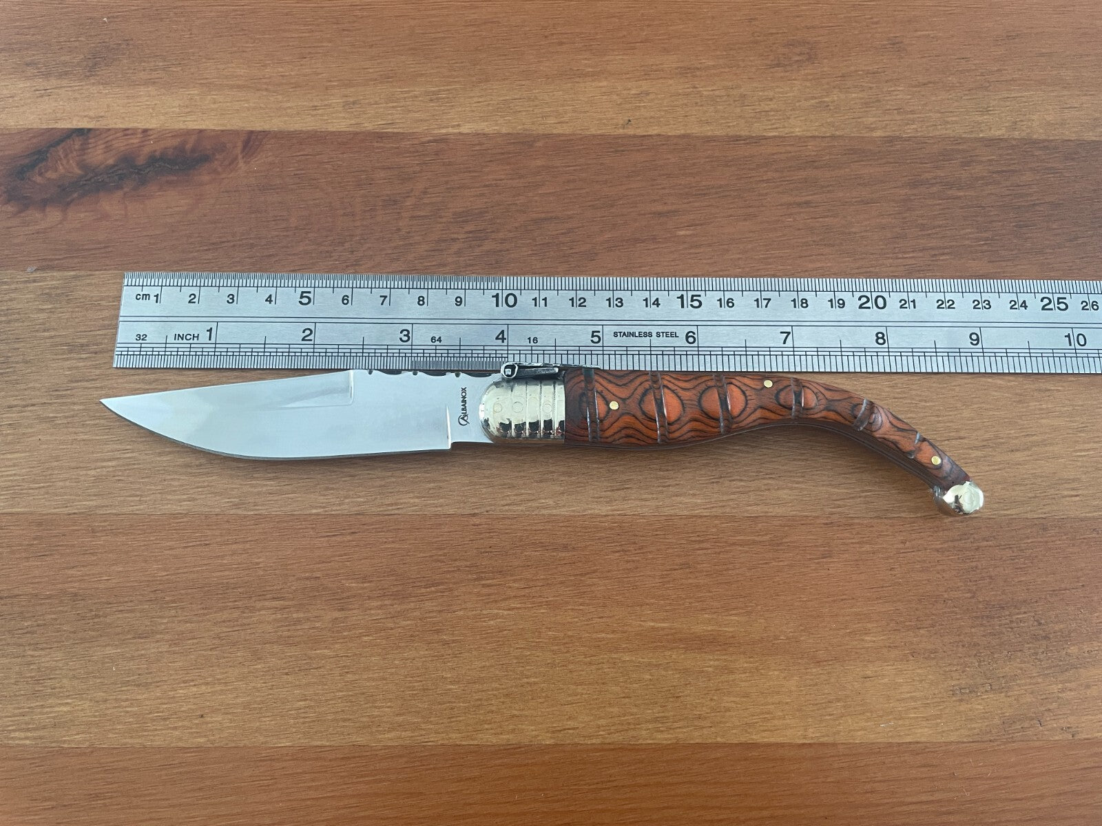 3.66" Luxury Navaja Pocket Knife Red Stamina / Alpaca Beautiful Handle Design