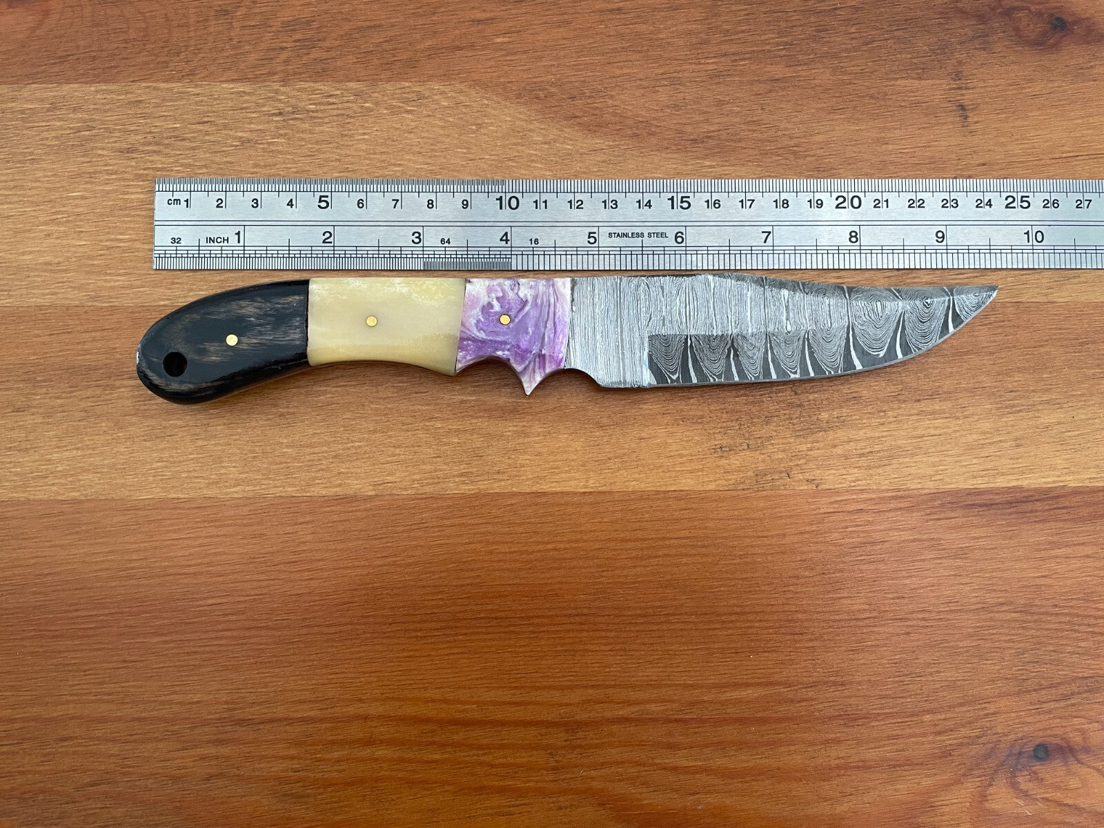 4.5 in. Damascus Handmade Knife Camel bone and Bullhorn / Leather Sheath