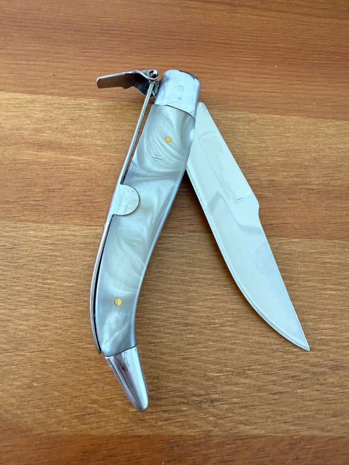 3.6" Steel Blade Spanish Navaja Teja Albacete Mother of Pearl Imitation Scales