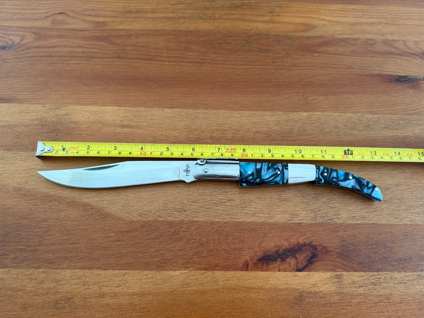5.9" Arabian Style Navaja with Ratchet Pocket Knife Blue Acrylic & Steel Handle
