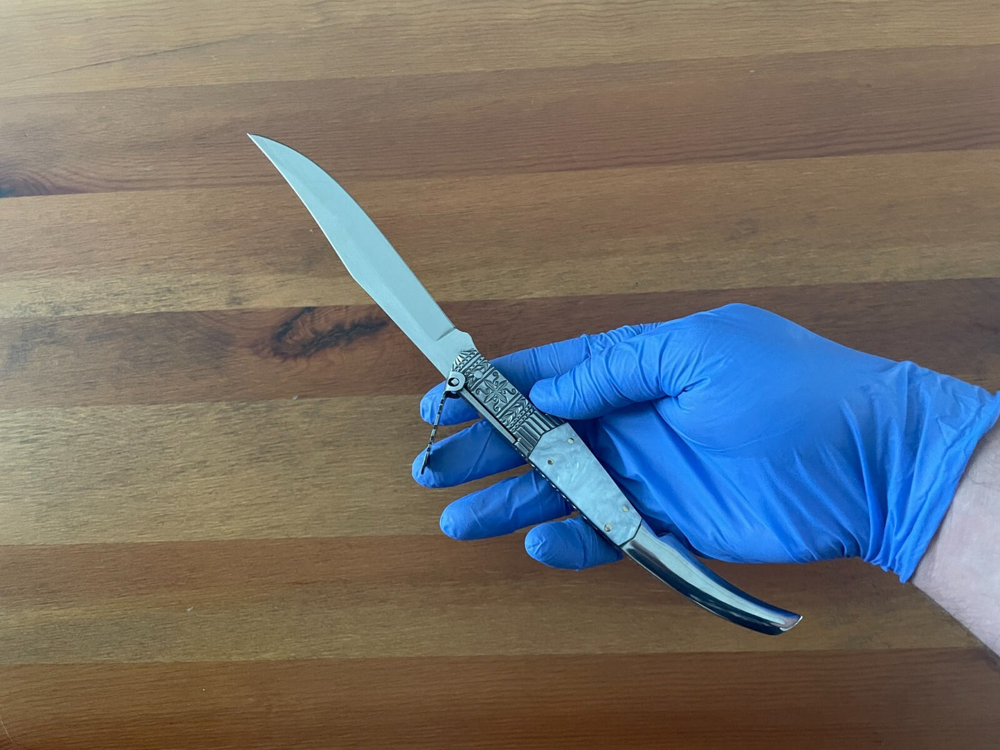 5.1" Arabian Style Navaja with Ratchet Pocket Knife White Acrylic Scales - Spain