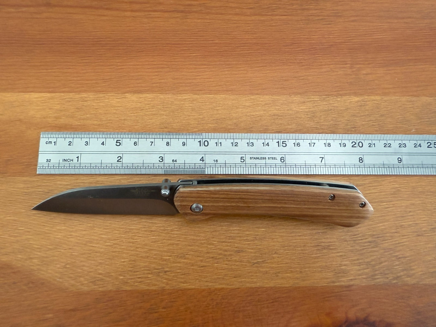 Folding Knife 8.5 cm 3.3 in Blade Zebrawood Handle Liner Lock Pocket Clip