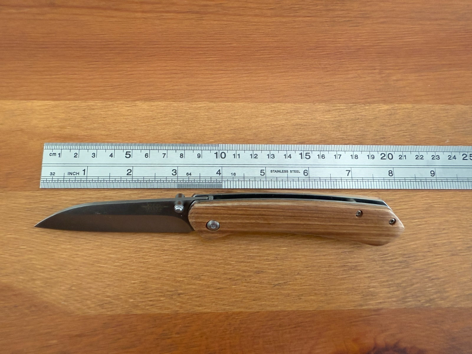 Folding Knife 8.5 cm 3.3 in Blade Zebrawood Handle Liner Lock Pocket Clip