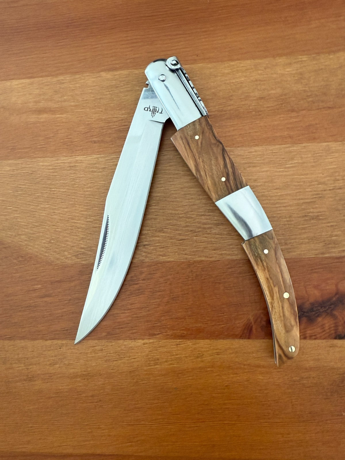 5.9" Arabian Style Navaja with Ratchet Pocket Knife Olive Wood & Steel Handle