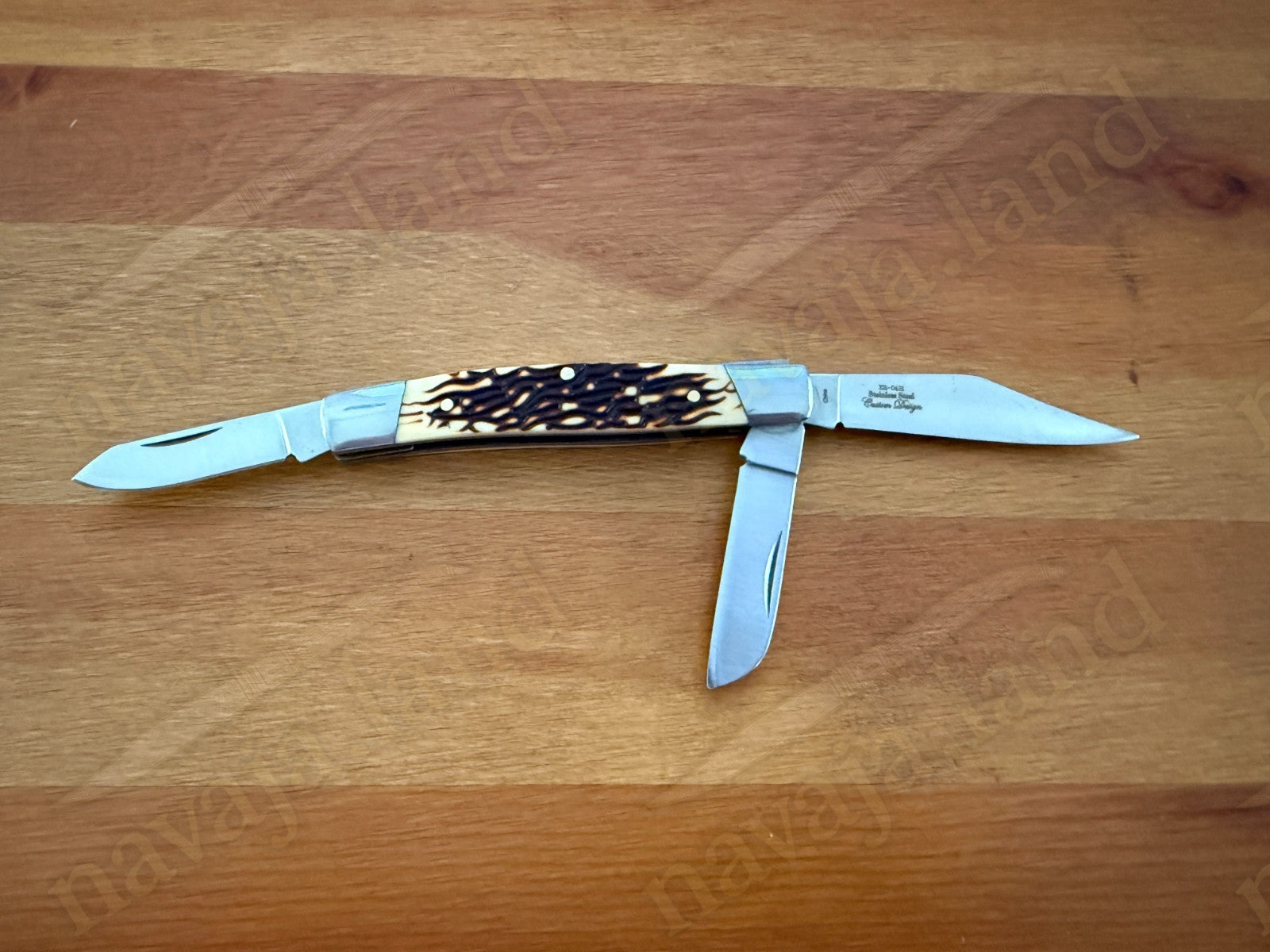 Elk Ridge Gentleman’s Knife – Faux Jig Bone Handle - 3 Blades Pocket Knife