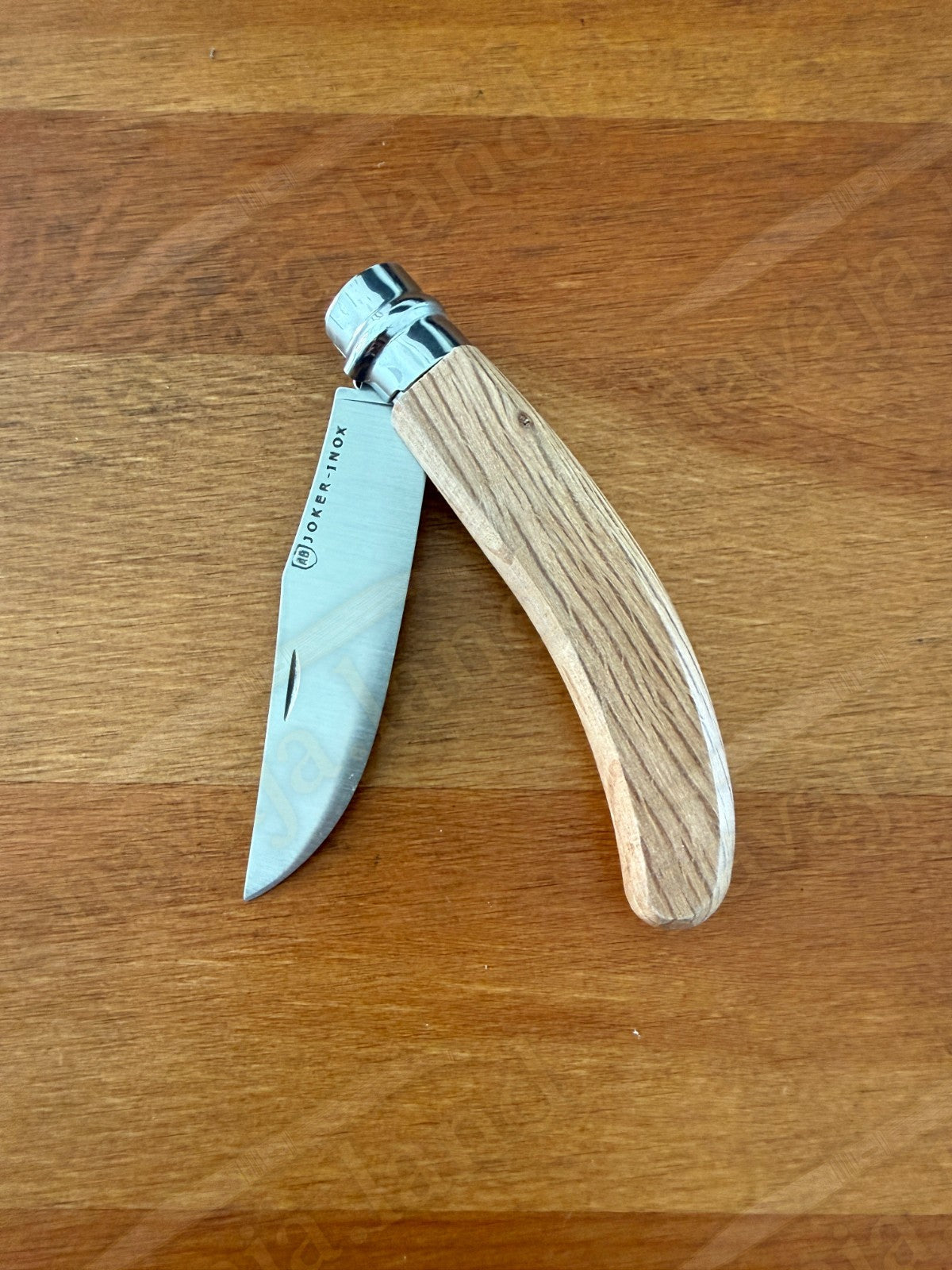 Oak Wood Handle Joker Folding Knife 8 cm (3.15 in) Blade with Viroblock Lock