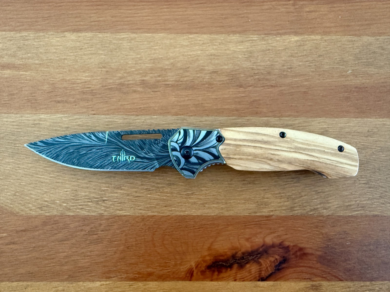 3.4" 420 Stain Steel Blade Folding Knife Pocket Clip Olive Wood 3D Engraving