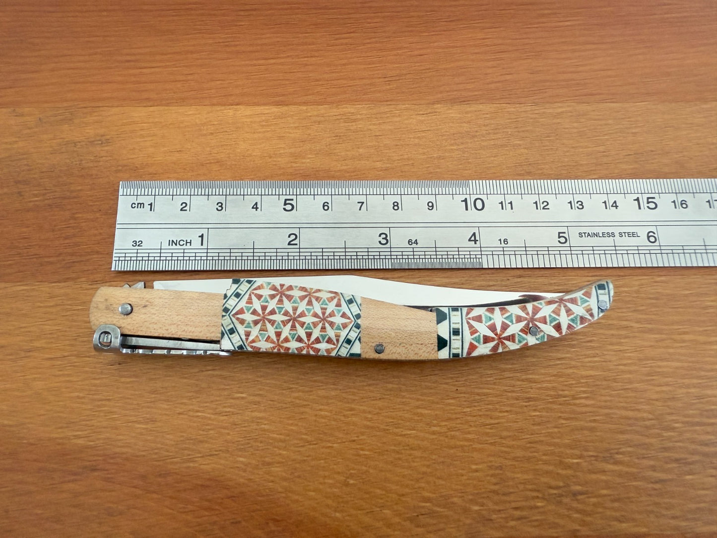 4.3" Arabian Style Spanish Navaja with Ratchet Pocket Knife Maple Wood Handle