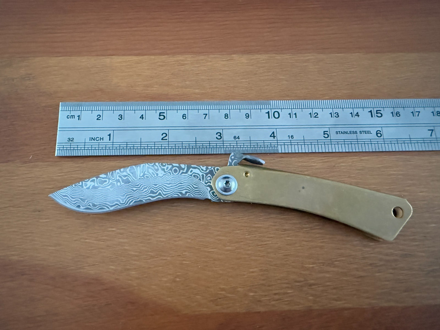 2.75" Damascus Falcata Blade Navaja Higonokami Pocket Knife Brass Handle Sheath