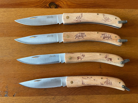 3.4" Set of 4 Spanish Navajas Wooden Handle Hunter Motif Folding Pocket Knife