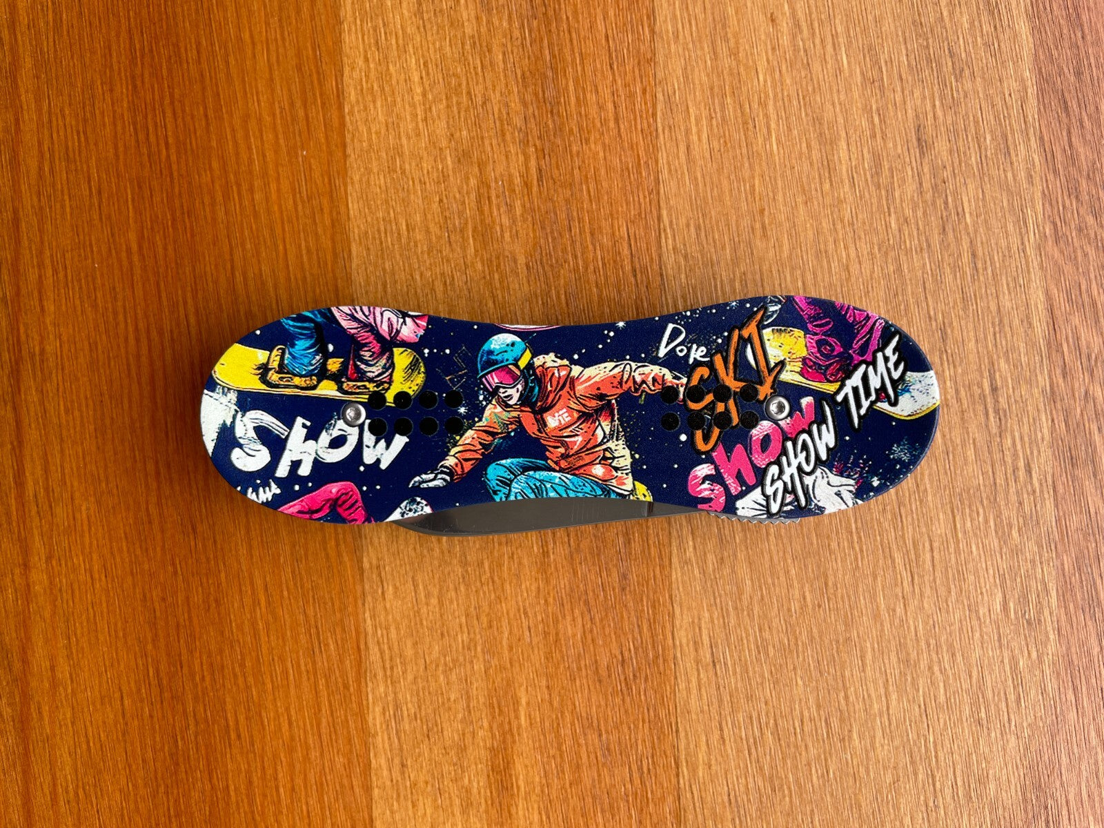 3.14 in. Navaja Snowboard Board Pocket Knife Bottle Opener Liner Lock From Spain