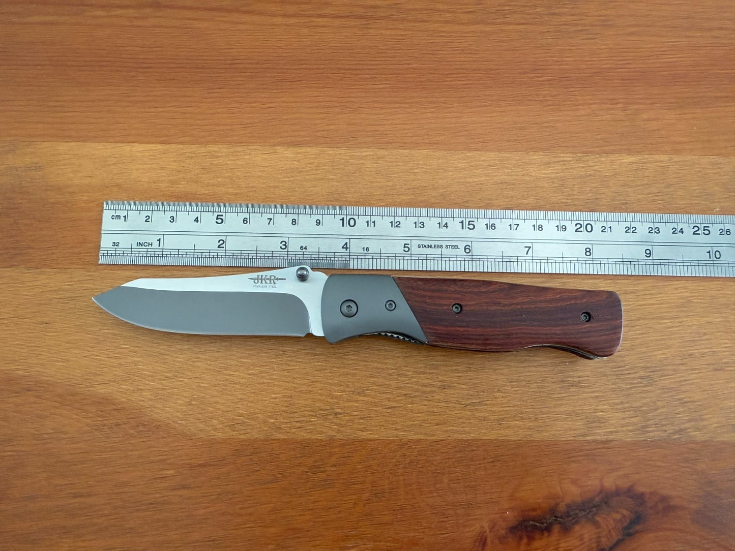 Folding Knife 8.5 cm (3.3 in) Titanium Coated Blade Wood Handle Liner Lock